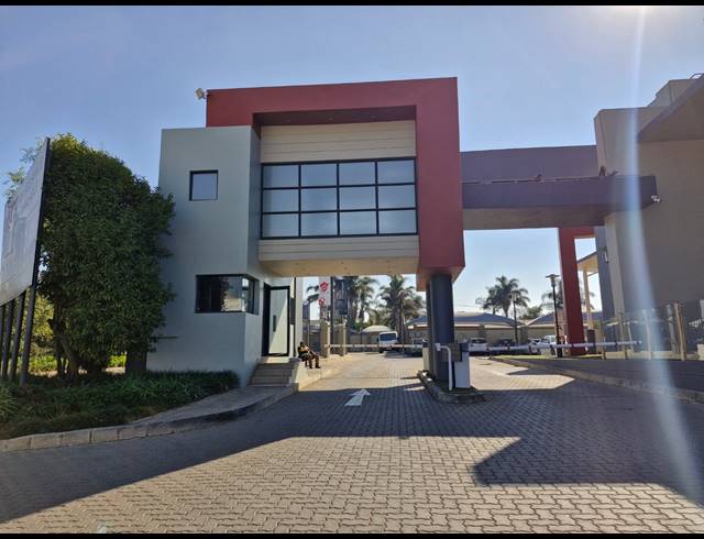 133M² OFFICE TO LET IN BARTLETT